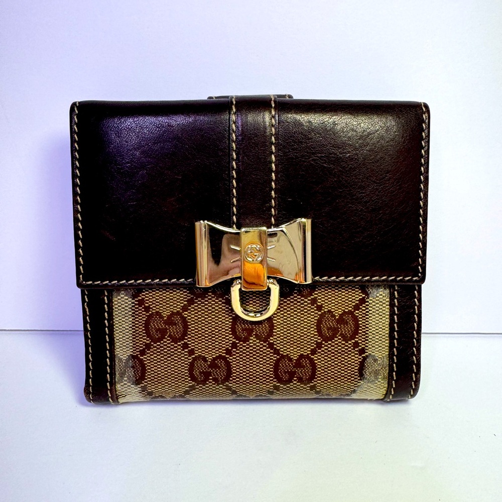 Gucci Brown and Tan Women's wallet